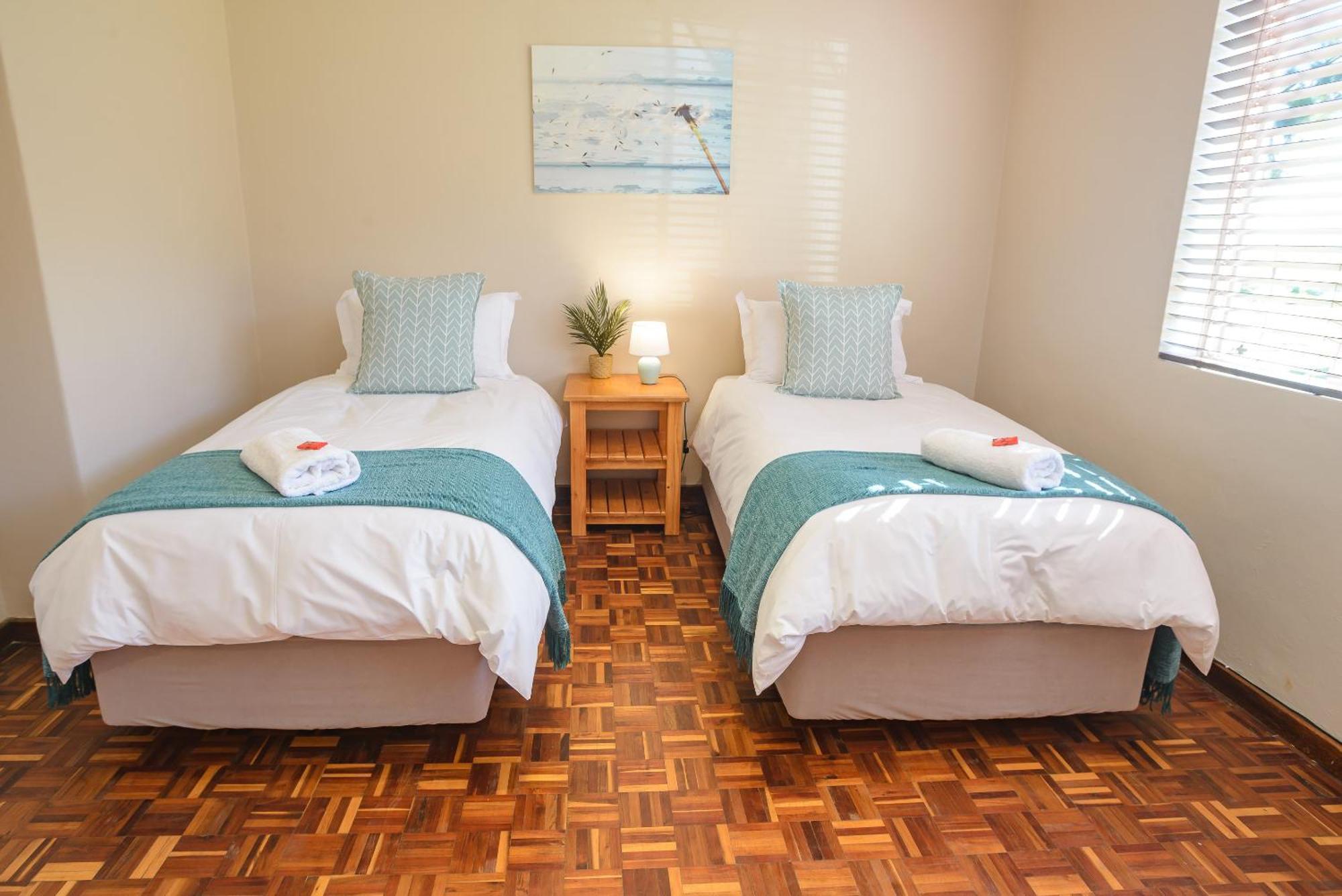 Oorvloed Guesthouse Свелендам Екстериор снимка