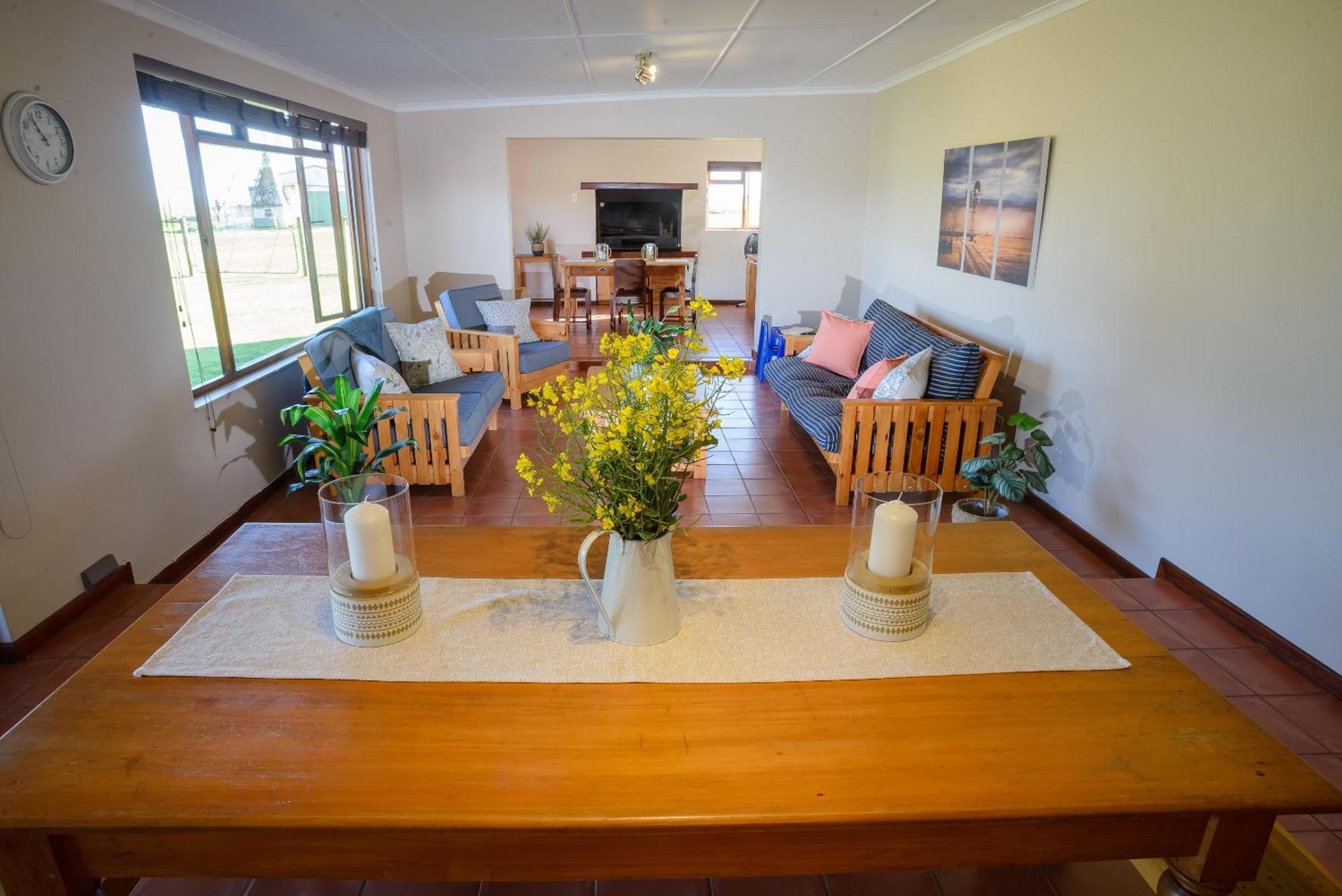 Oorvloed Guesthouse Свелендам Екстериор снимка